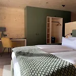 Hotel Torghele's Wald & Fluh *
