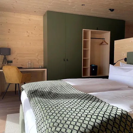Hotel Torghele's Wald & Fluh *
