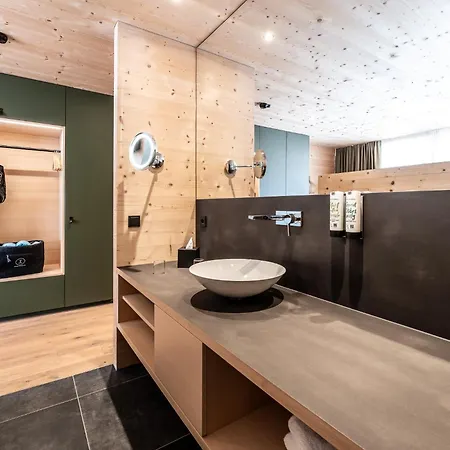 Hotel Torghele's Wald & Fluh *